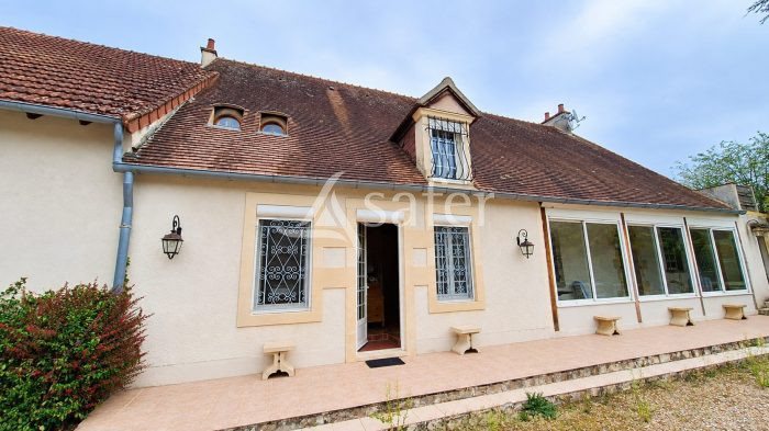 Maison à vendre, 230m², La Guerche-sur-l'Aubois