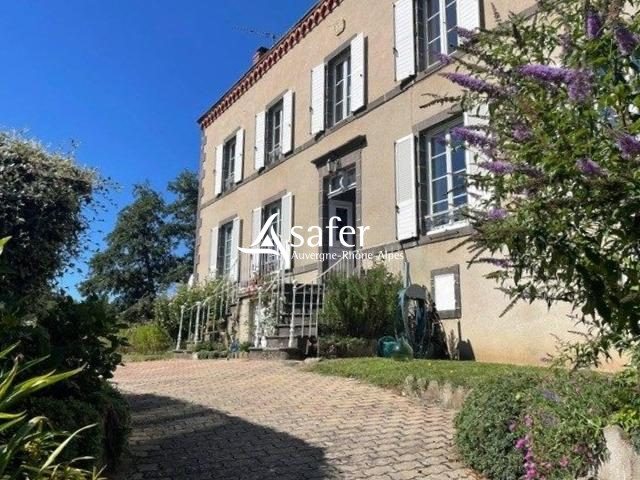 Maison à vendre, 265m², Champeix