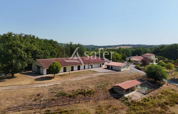 Maison à vendre, 425m², Saint-Gaudens