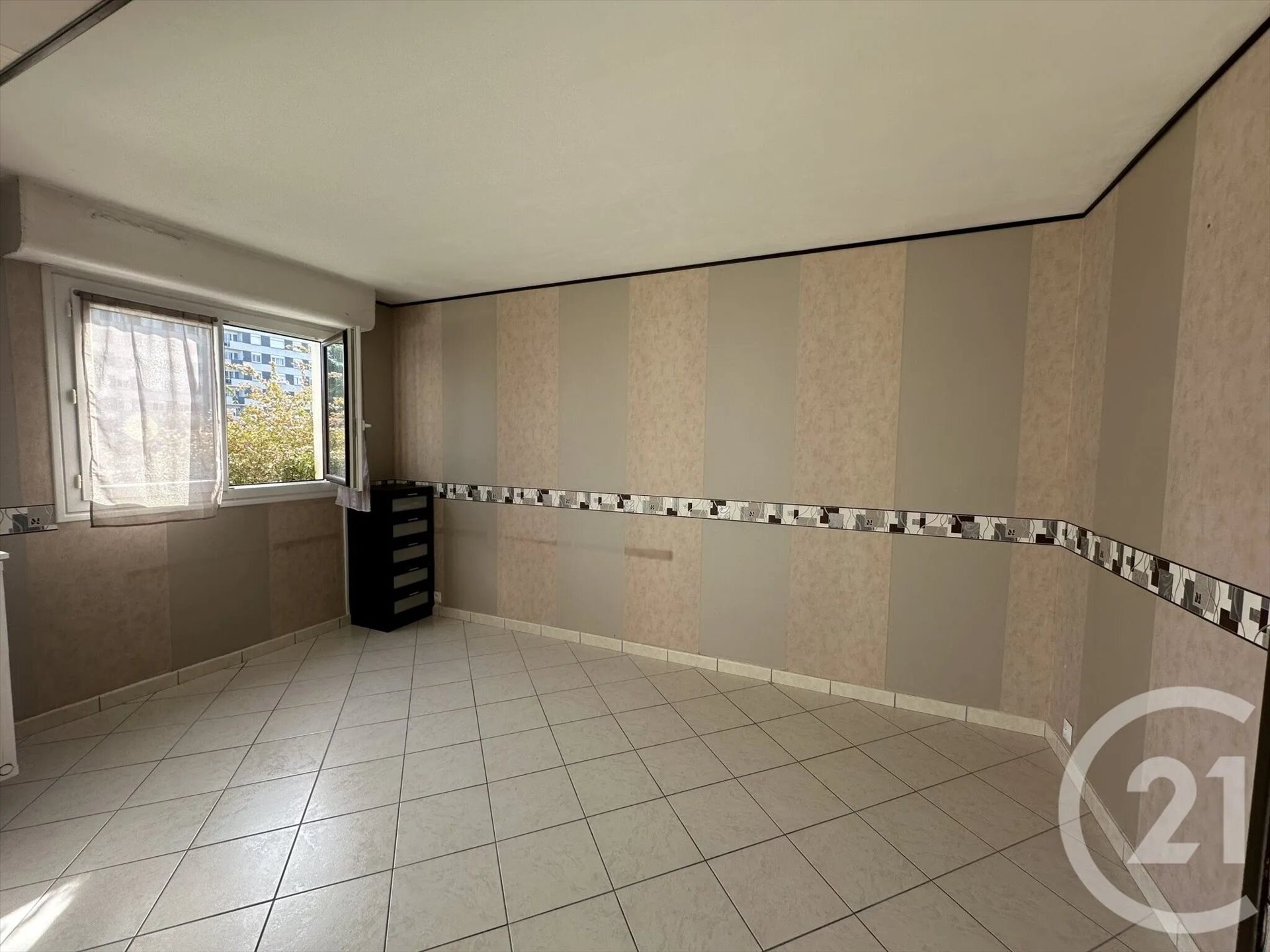 Appartement à louer, 76m², Tours