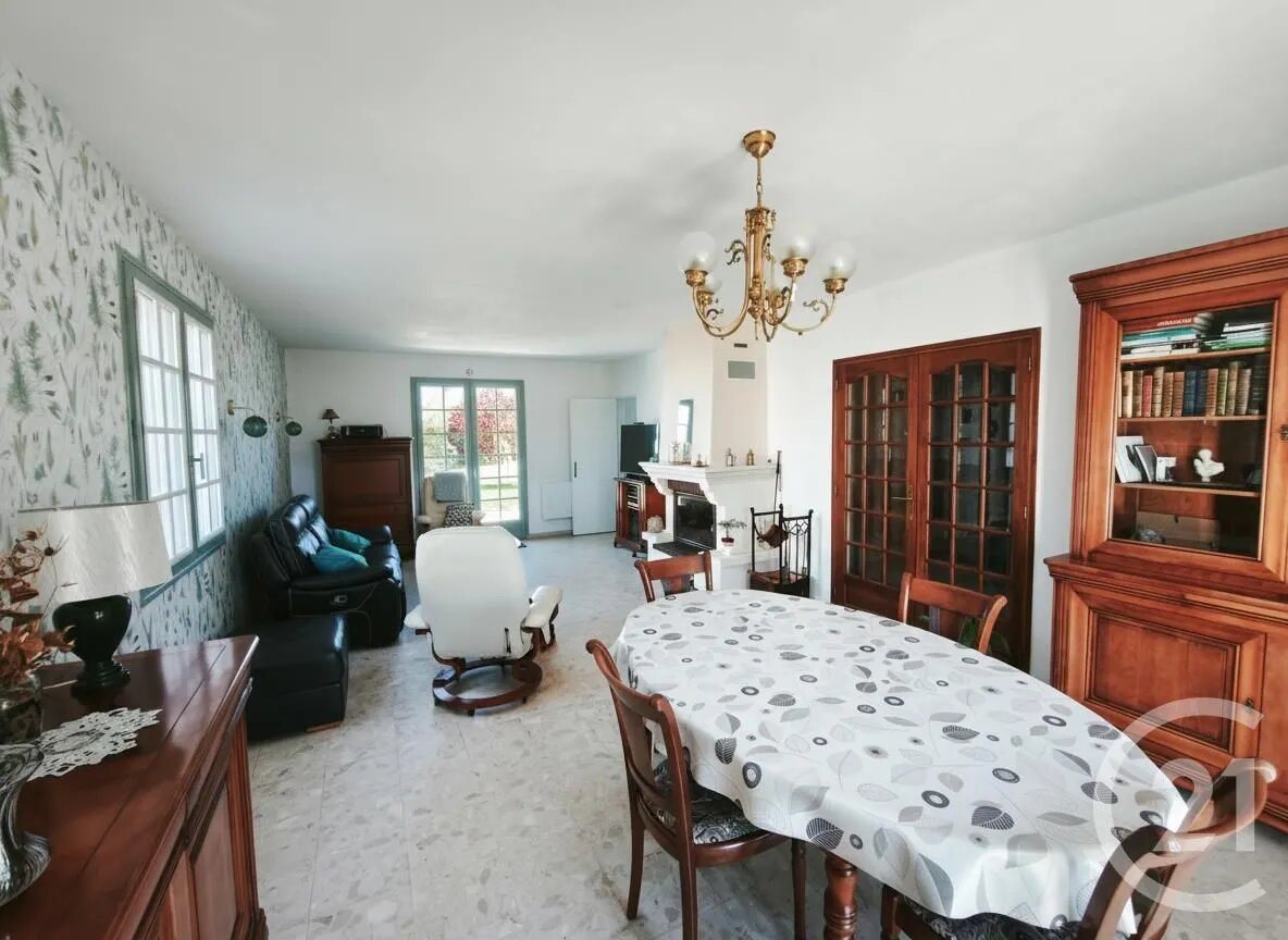 Maison à vendre, 163m², Saint-Genouph