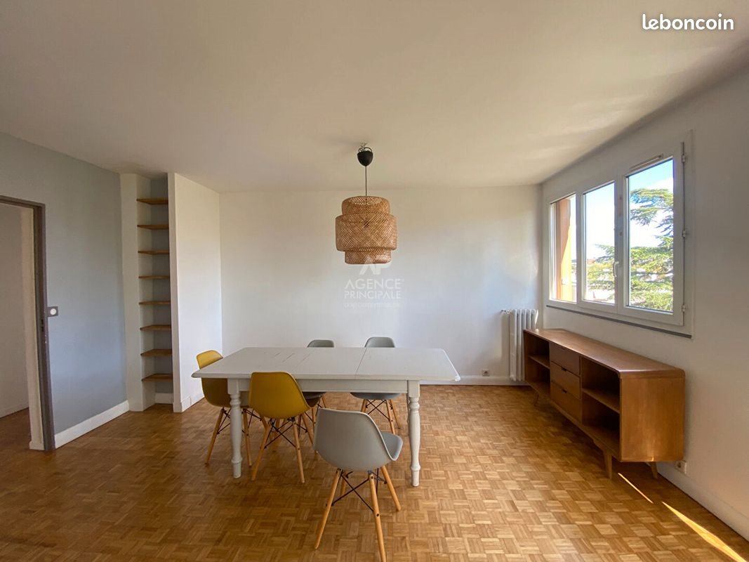 Appartement à louer, 72m², Nanterre