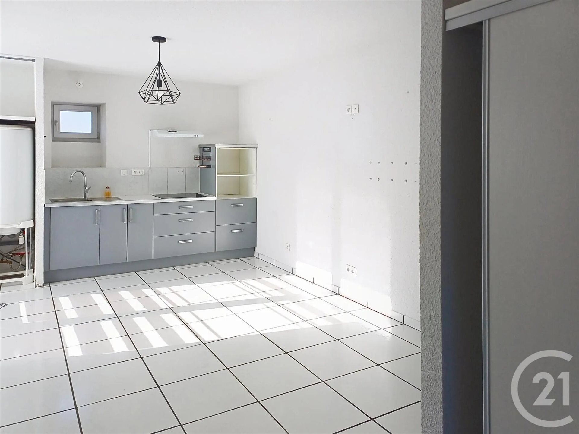 Maison à louer, 59m², Effiat