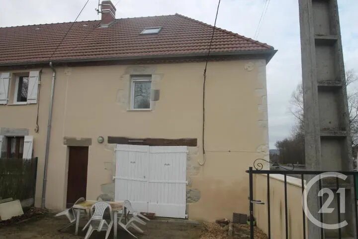 Maison à louer, 91m², Ebreuil