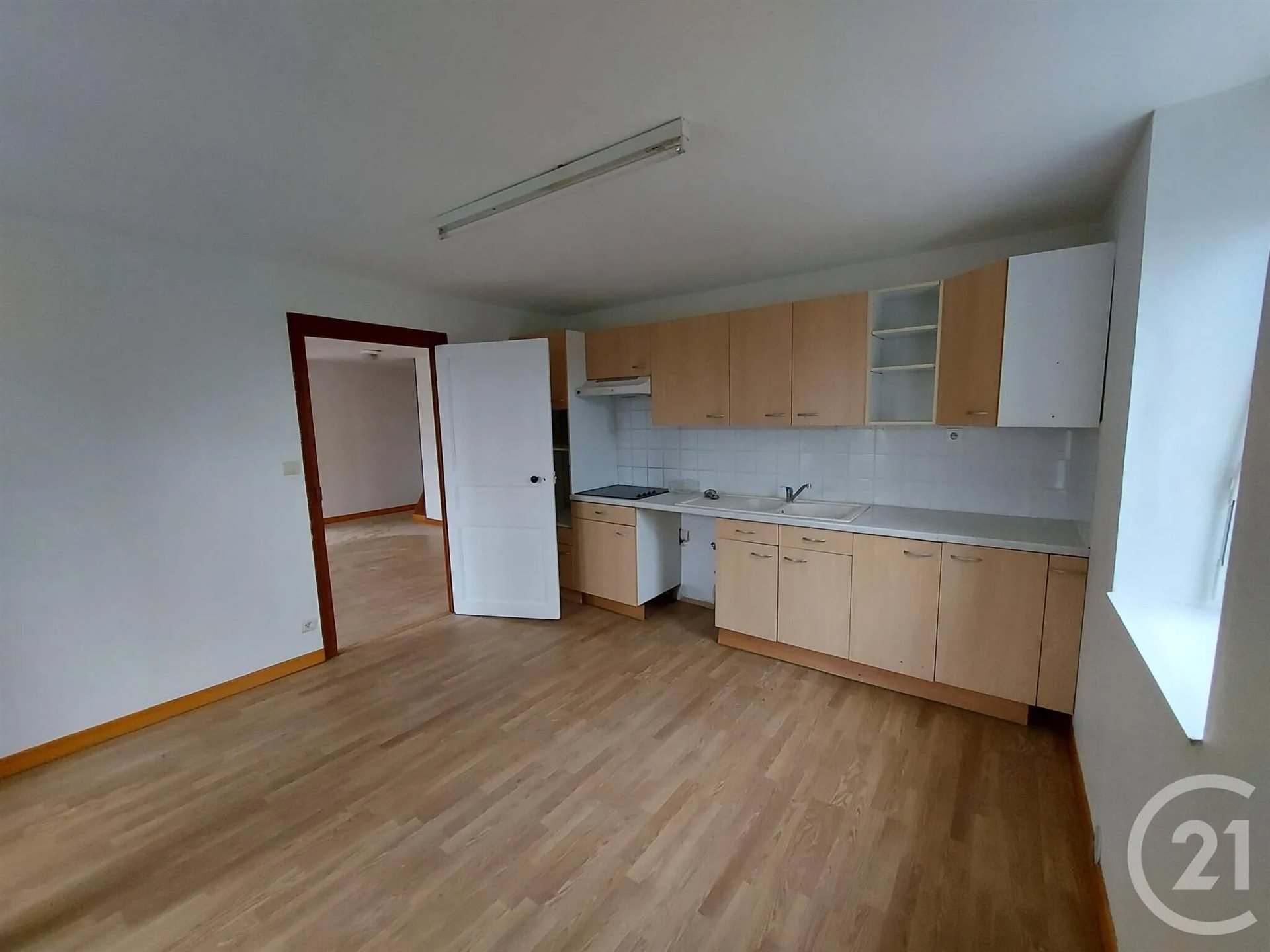 Maison à louer, 91m², Ebreuil