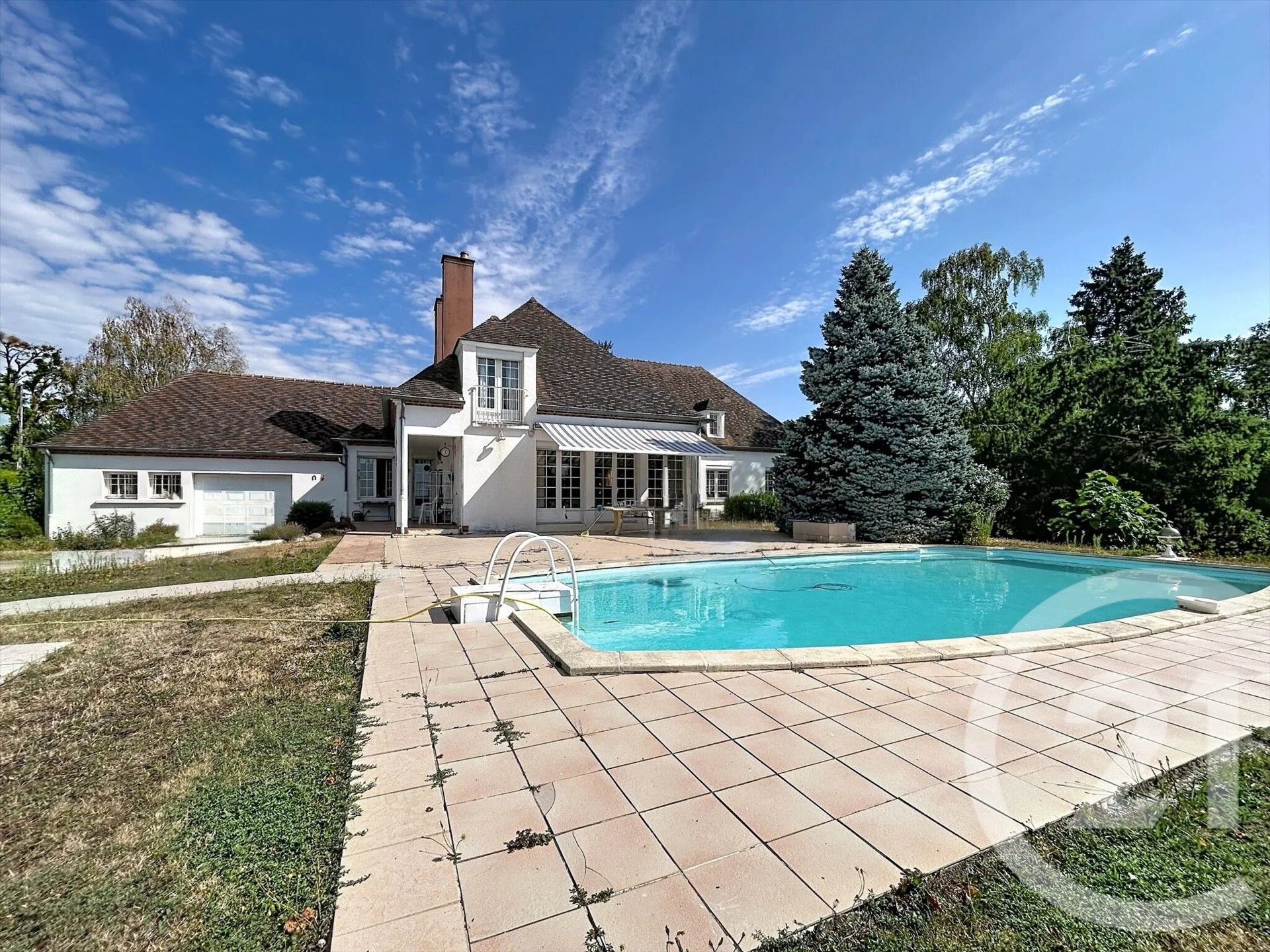 Maison à vendre, 280m², Saint-Gérand-le-Puy