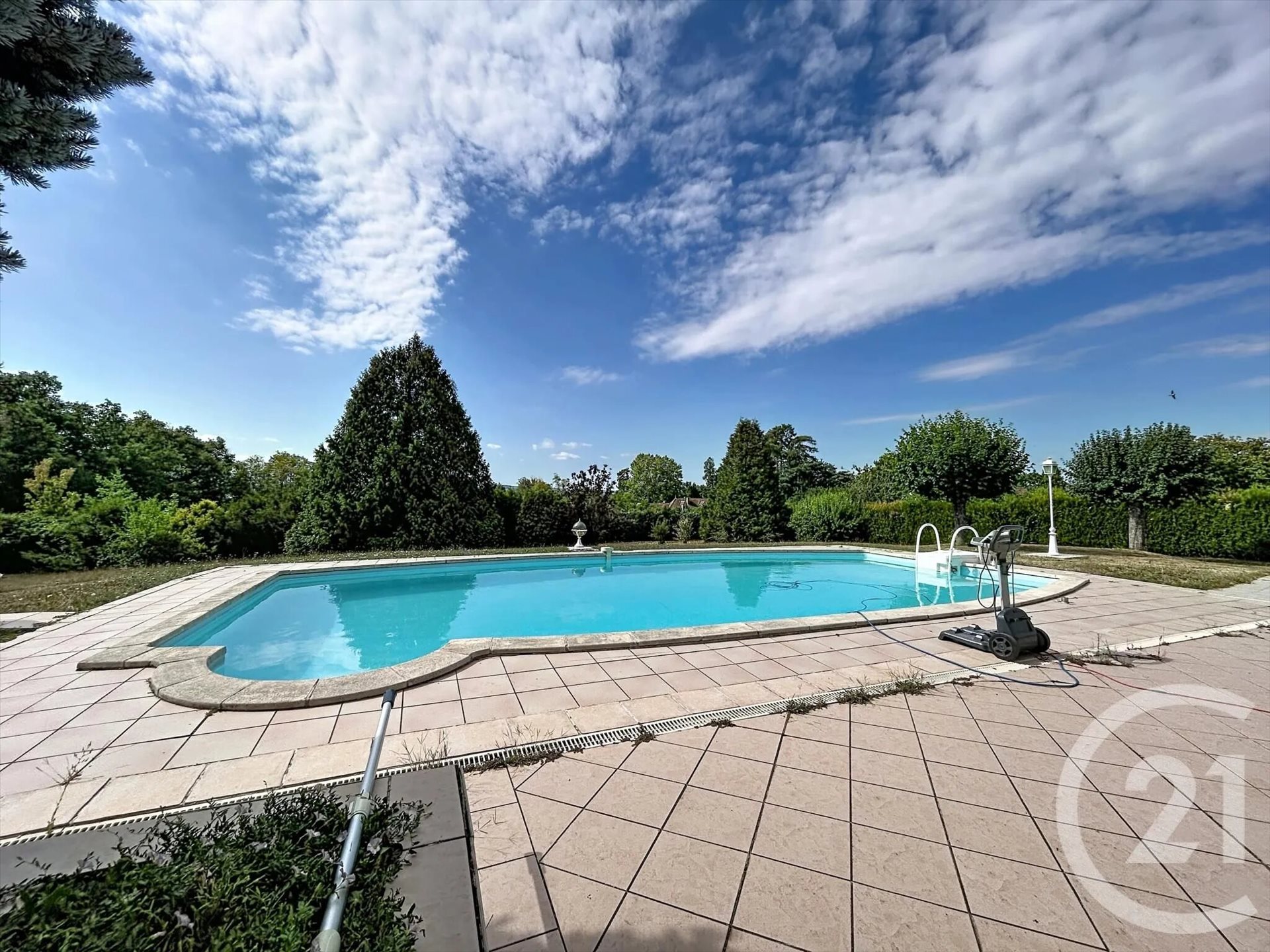 Maison à vendre, 280m², Saint-Gérand-le-Puy