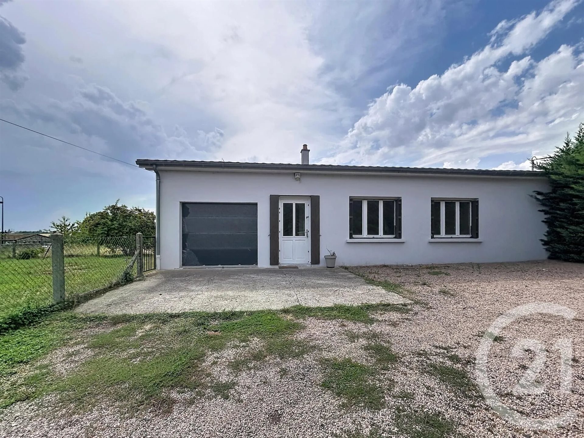 Maison à vendre, 95m², Saulcet