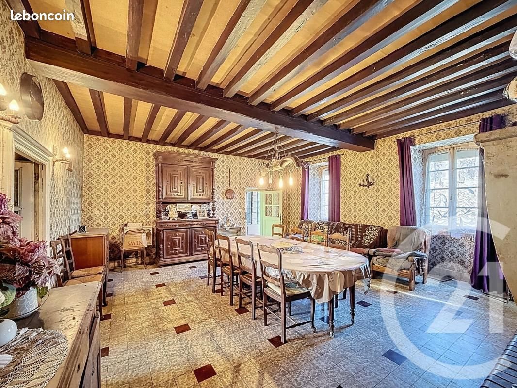 Maison à vendre, 196m², Ébreuil