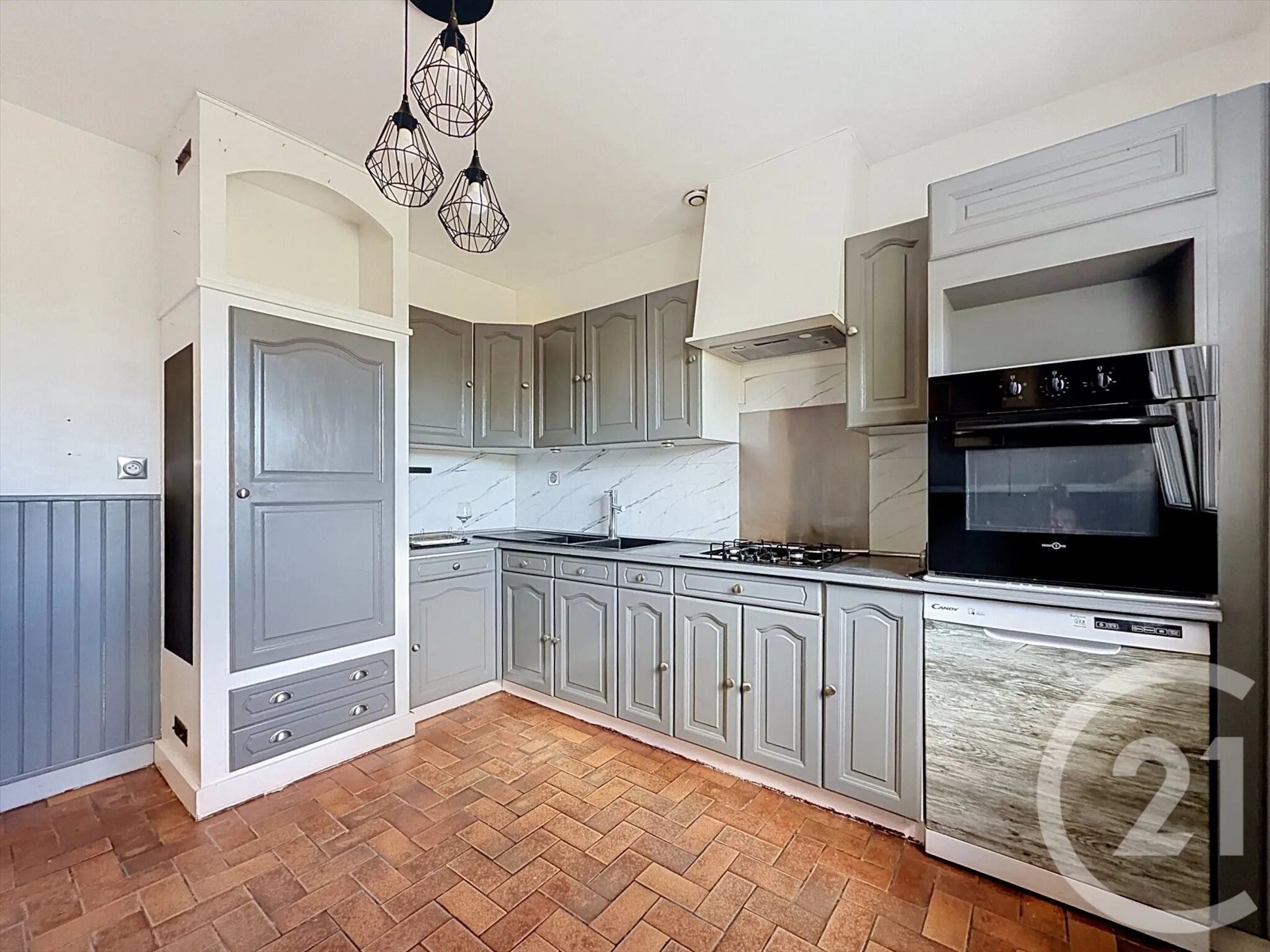 Maison à vendre, 85m², Saint-Pourçain-sur-Sioule