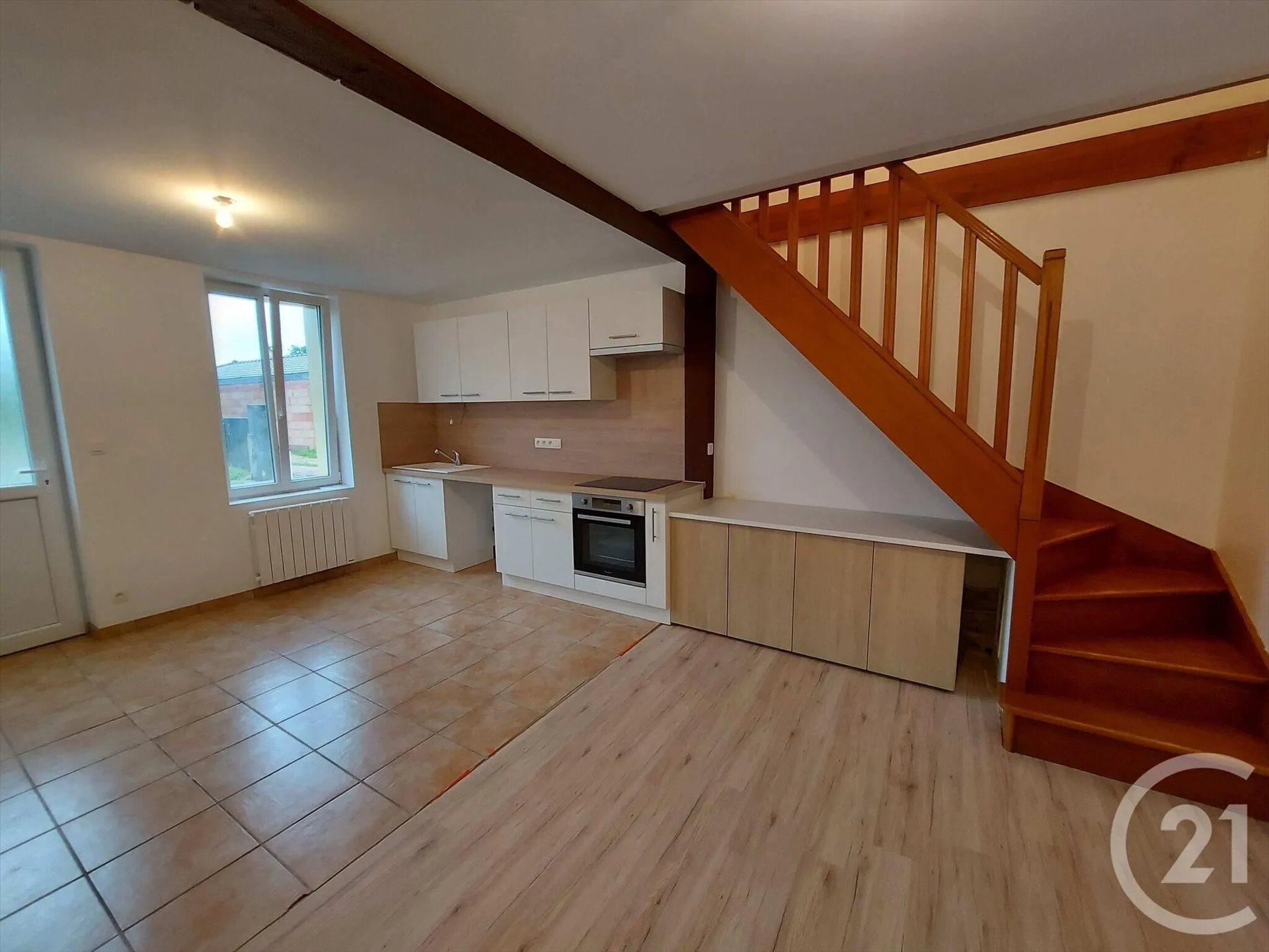 Maison à louer, 65m², Saint-Rémy-en-Rollat