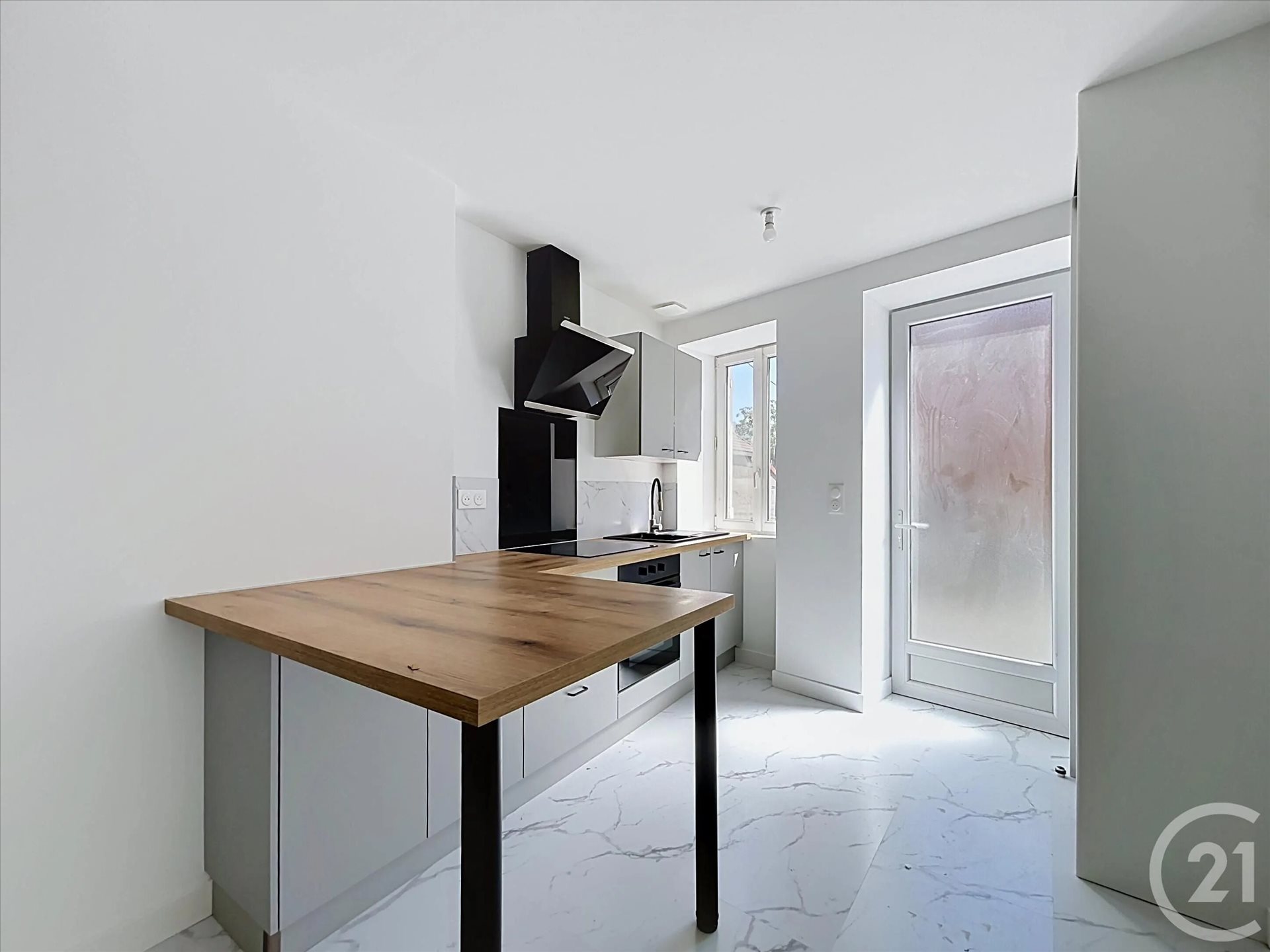 Maison à louer, 34m², Saint-Pourçain-sur-Sioule