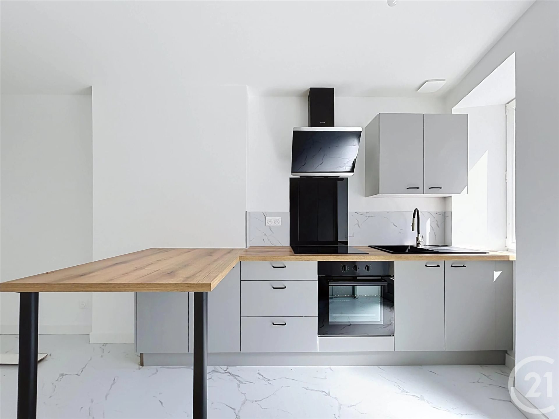 Maison à louer, 34m², Saint-Pourçain-sur-Sioule