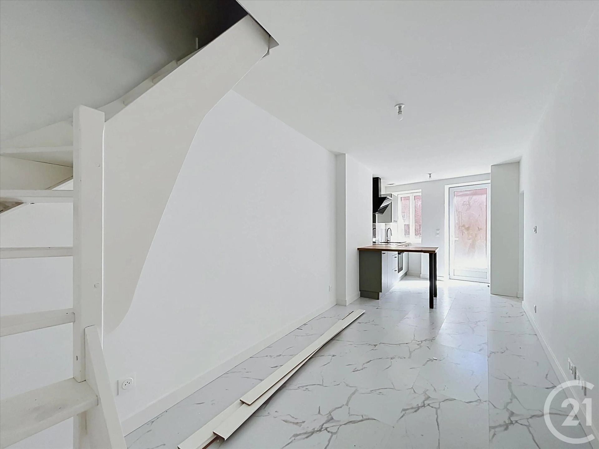 Maison à louer, 34m², Saint-Pourçain-sur-Sioule