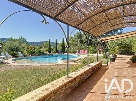 Maison à vendre, 215m², Pierrefeu-du-Var
