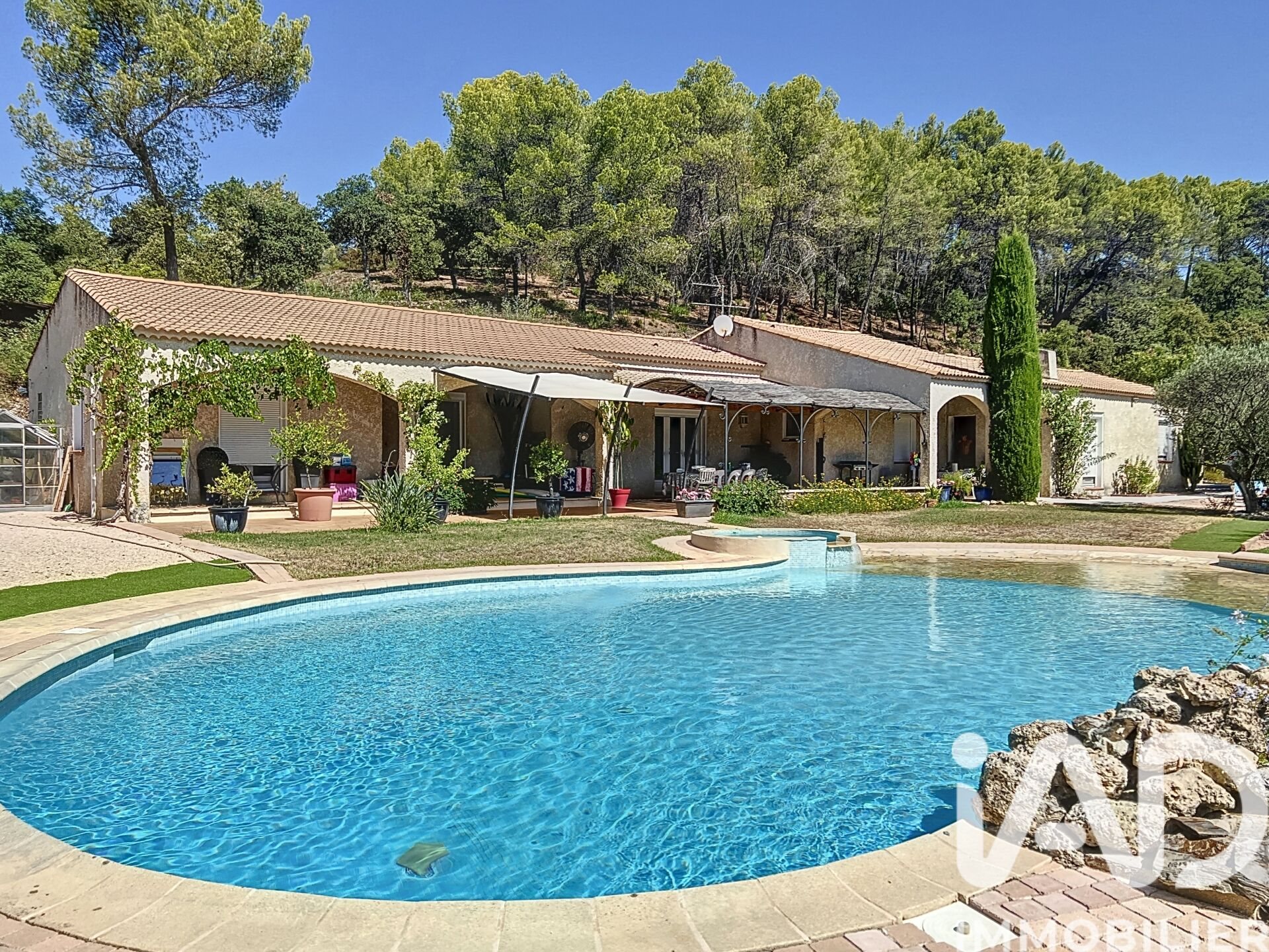 Maison à vendre, 215m², Pierrefeu-du-Var