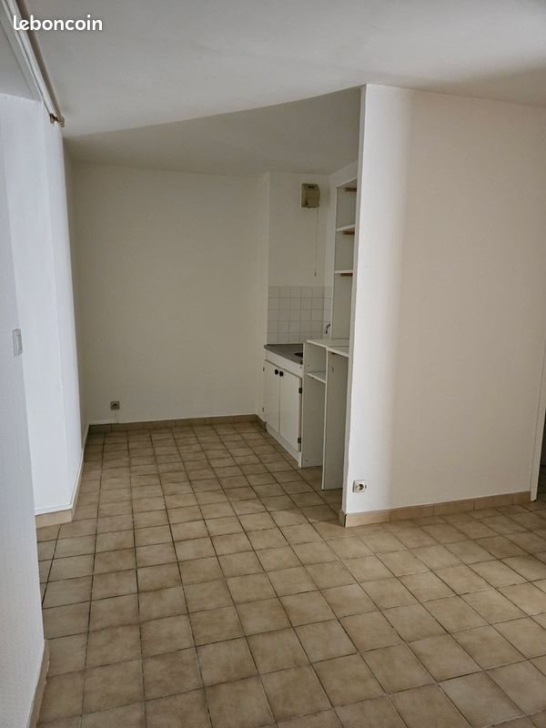 Appartement à louer, 19m², Dole
