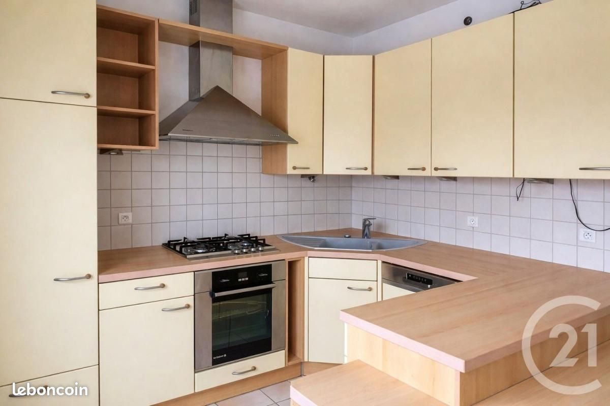 Appartement à louer, 82m², Moulins-lès-Metz