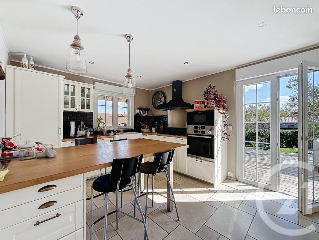 Maison à vendre, 210m², Nouilly
