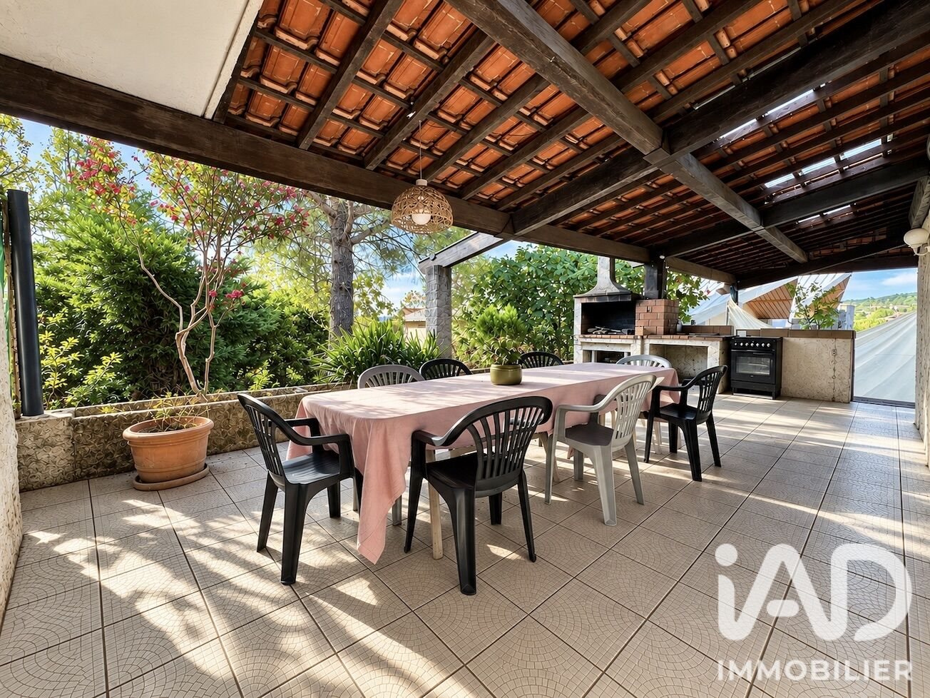 Maison à vendre, 109m², Saint-Étienne-de-Fontbellon