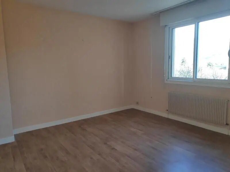 Appartement à louer, 84m², Millau