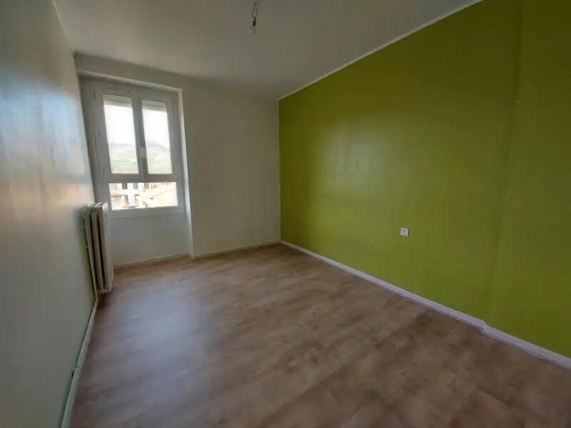 Appartement à louer, 69m², Millau