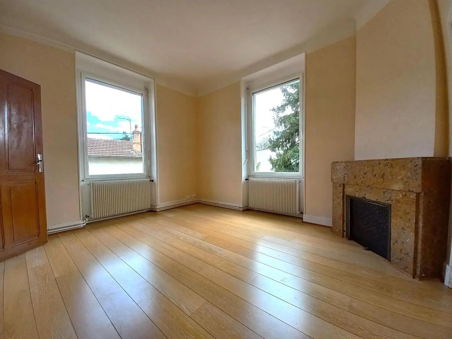 Appartement à louer, 75m², Millau