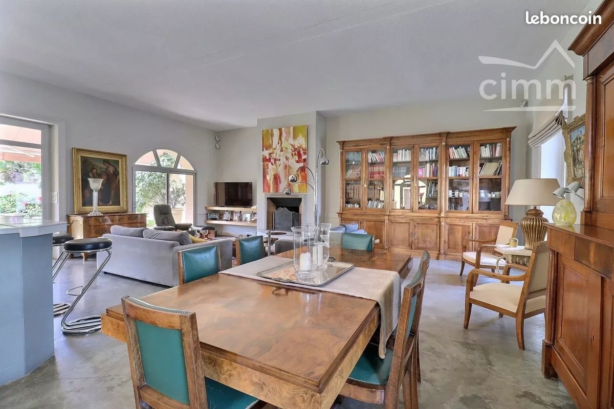 Maison à vendre, 181m², Montbrison