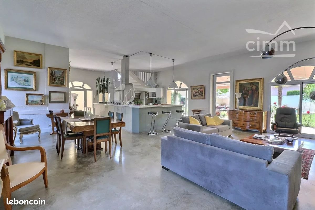 Maison à vendre, 181m², Montbrison