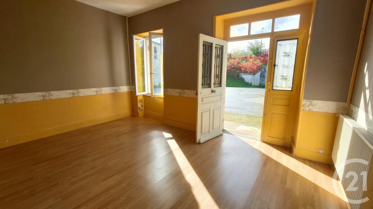 Appartement à louer, 70m², Saint-Pierre-le-Moûtier