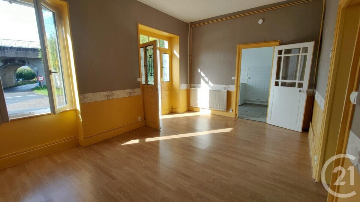 Appartement à louer, 70m², Saint-Pierre-le-Moûtier