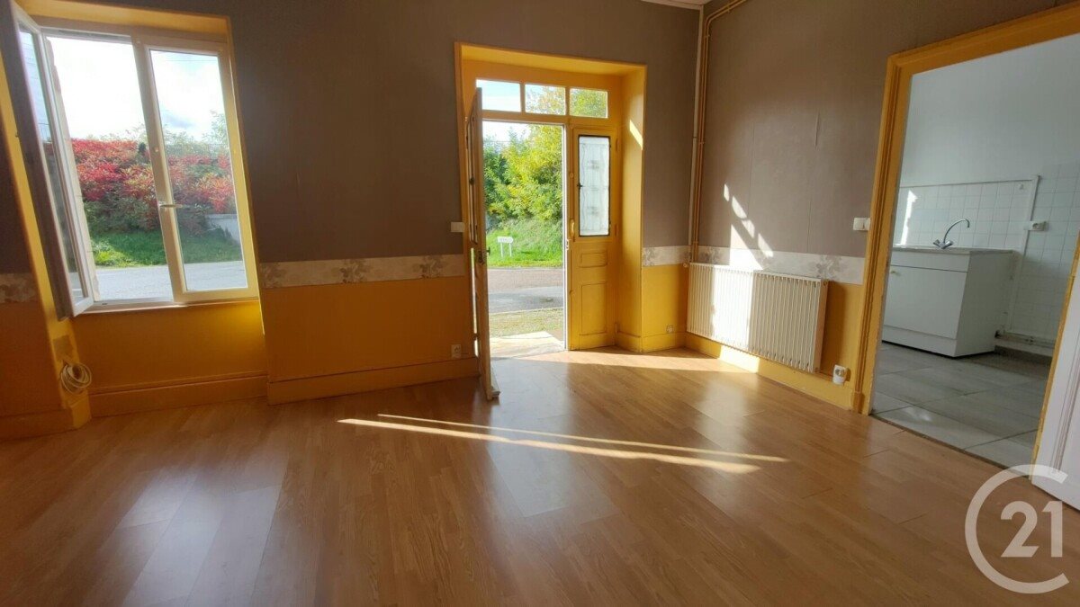 Appartement à louer, 70m², Saint-Pierre-le-Moûtier