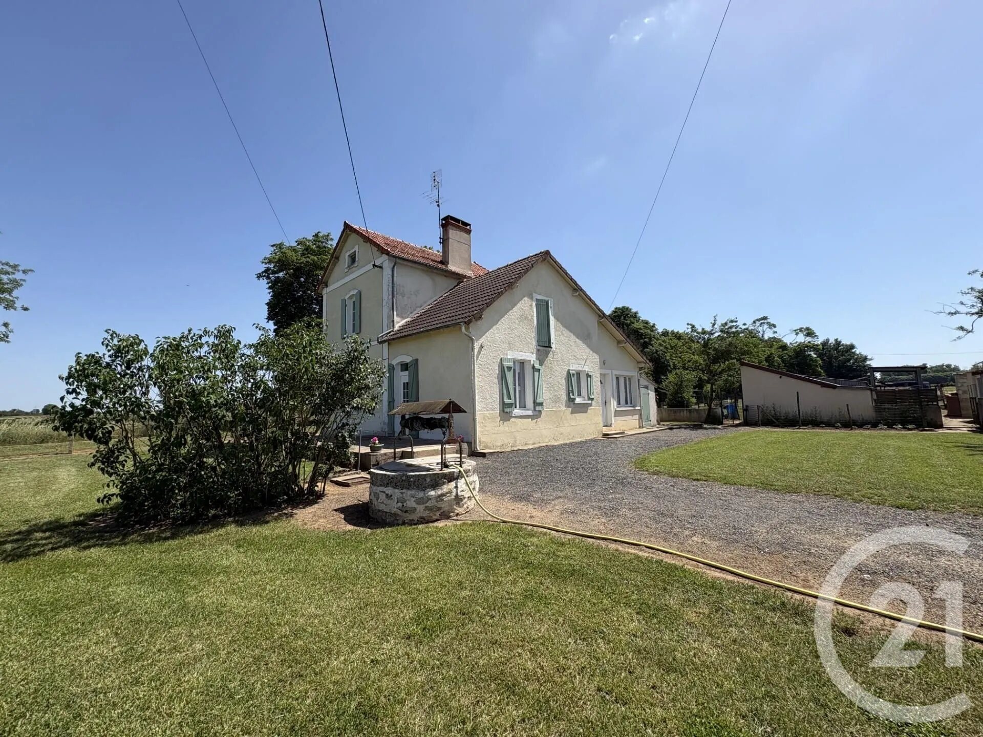 Maison à vendre, 121m², Bessais-le-Fromental