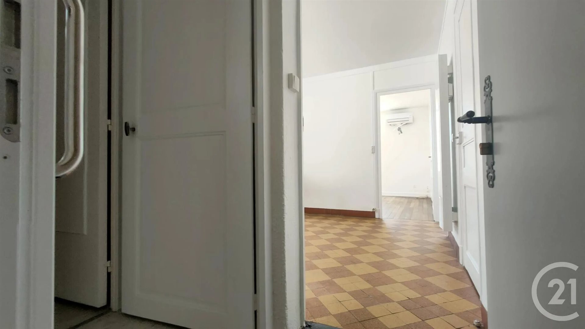 Appartement à louer, 74m², Saint-Saulge