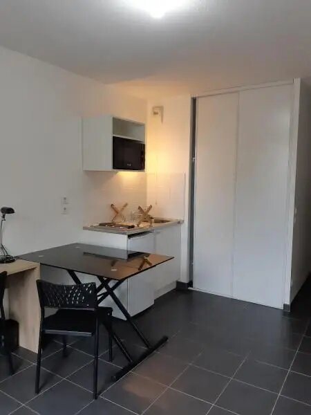 Appartement à louer, 20m², Vénissieux
