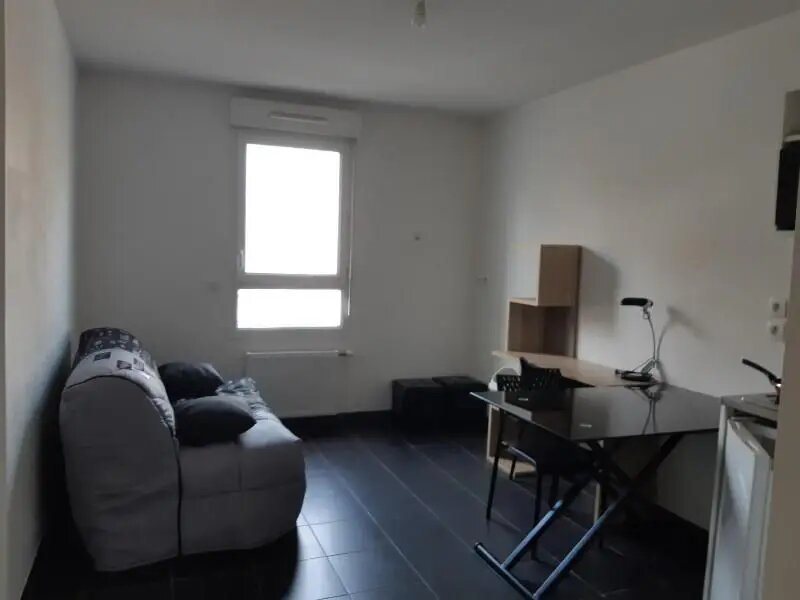 Appartement à louer, 20m², Vénissieux