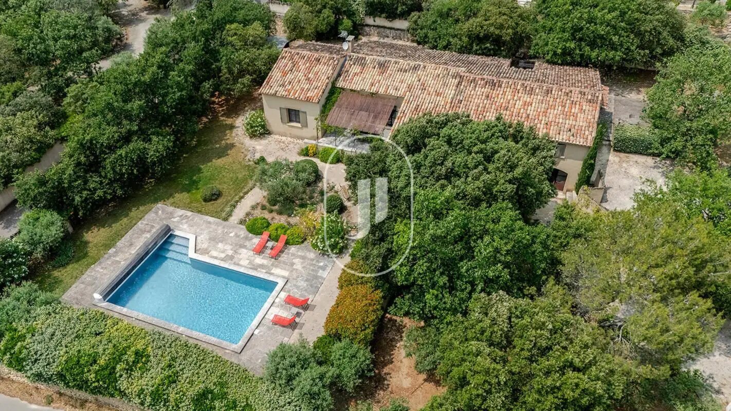 Maison à vendre, 230m², Cabrières-d'Avignon