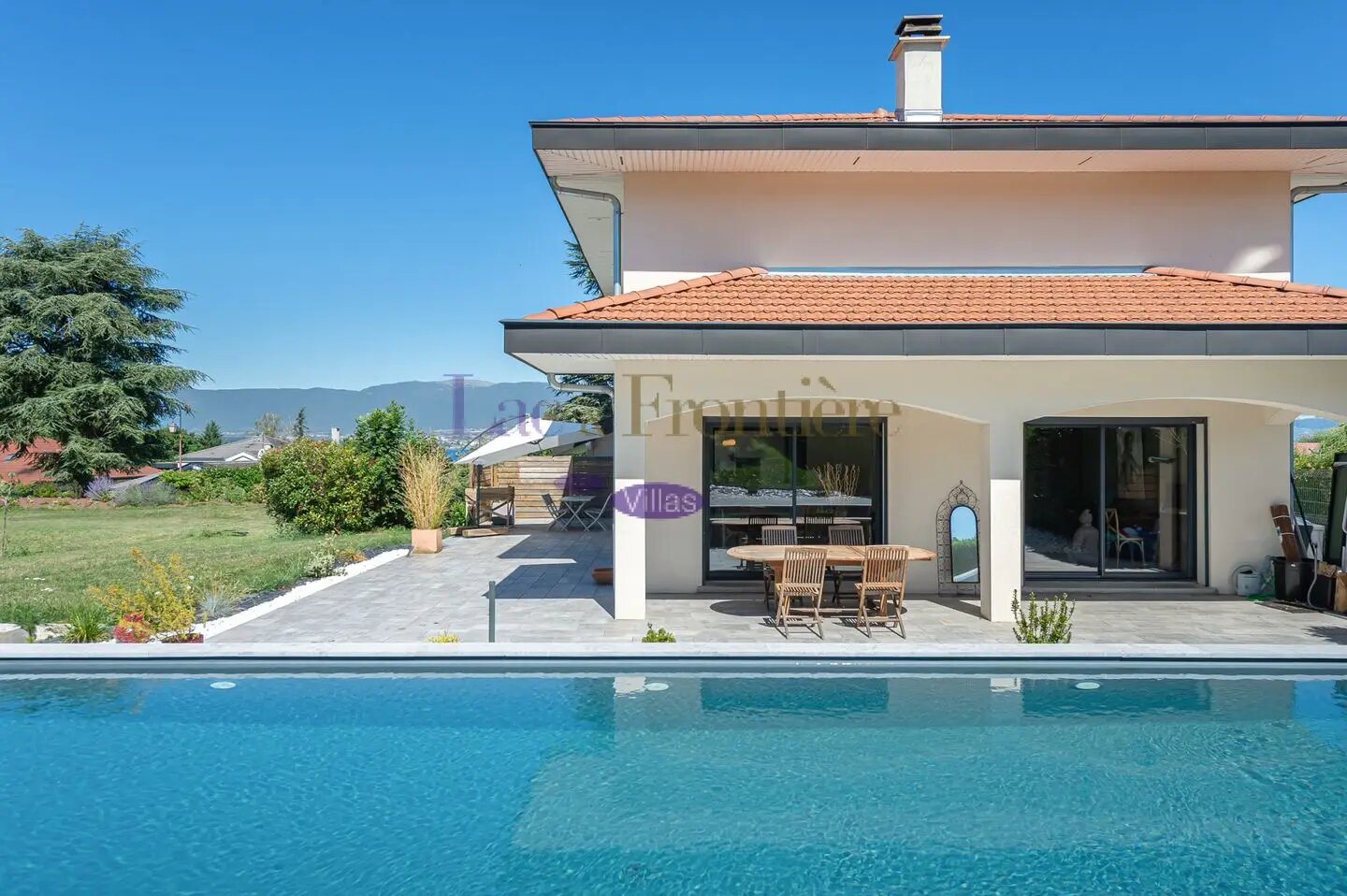 Maison à vendre, 180m², Nernier