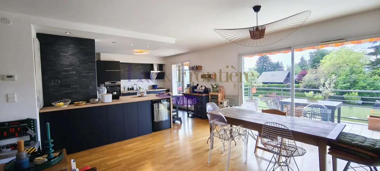 Appartement à vendre, 118m², Messery