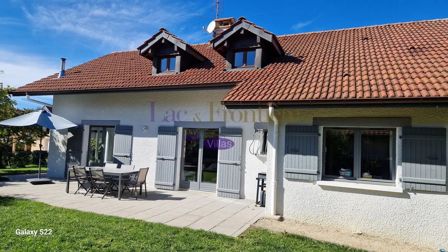 Maison à vendre, 173m², Nernier