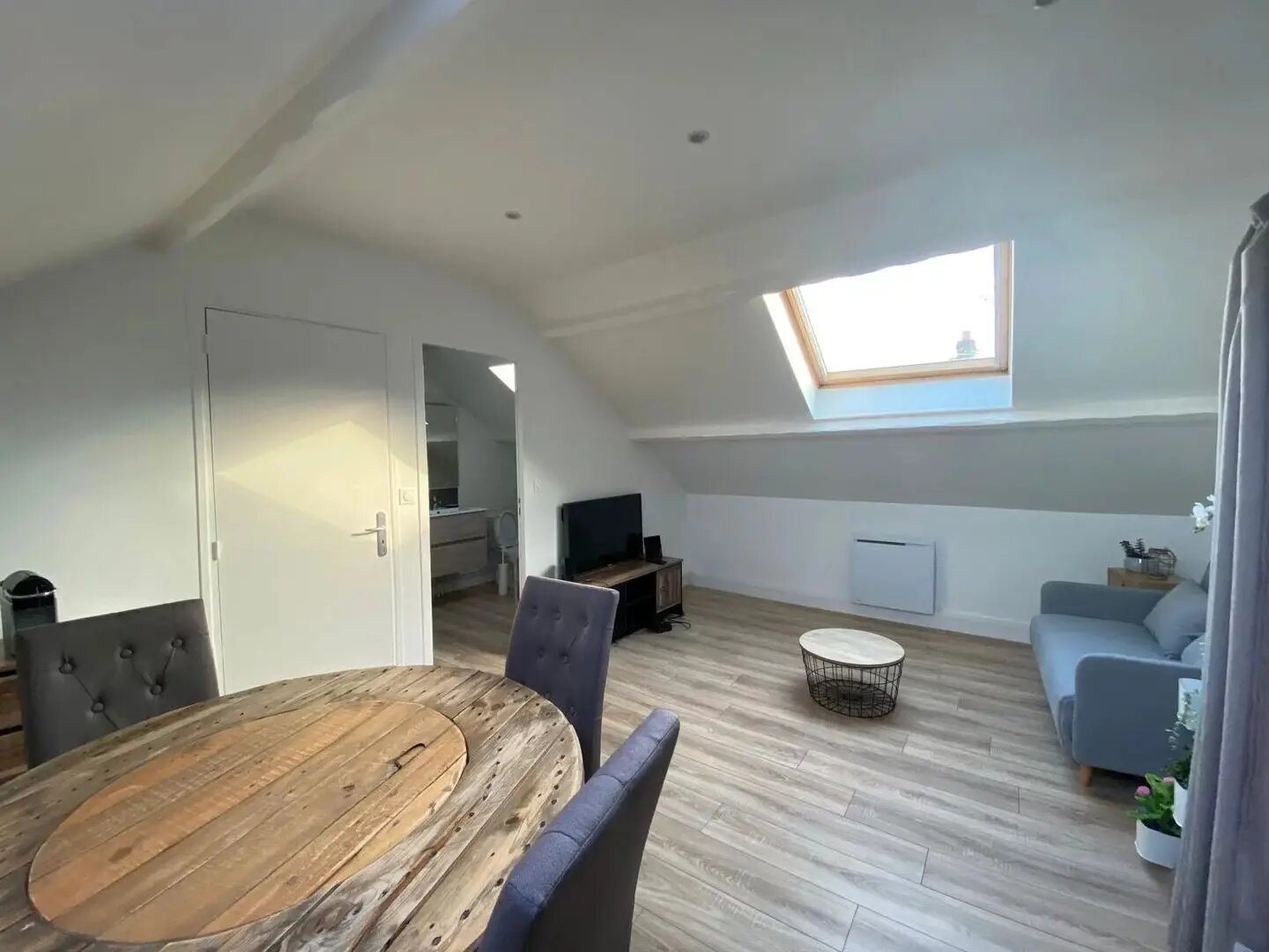 Appartement à louer, 19m², Saint-Quentin