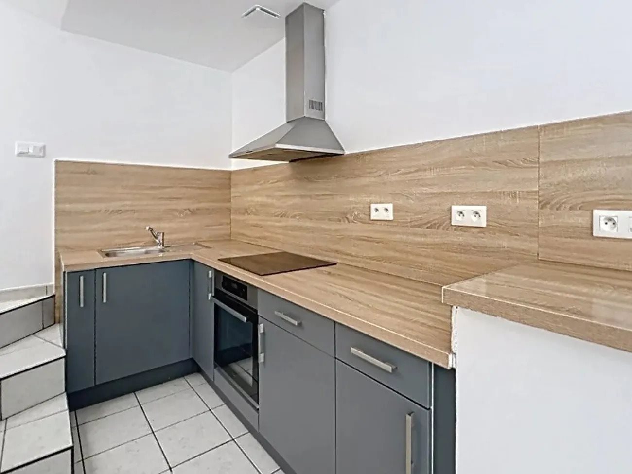 Maison à louer, NaNm², Saint-Quentin