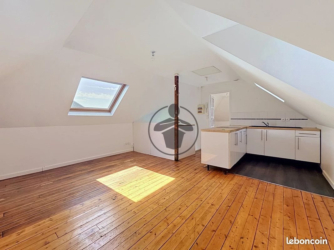 Appartement à louer, 25m², Saint-Quentin