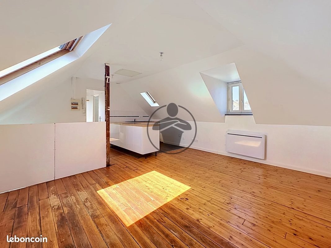 Appartement à louer, 25m², Saint-Quentin