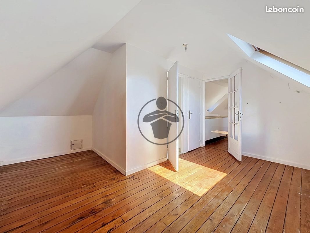 Appartement à louer, 25m², Saint-Quentin