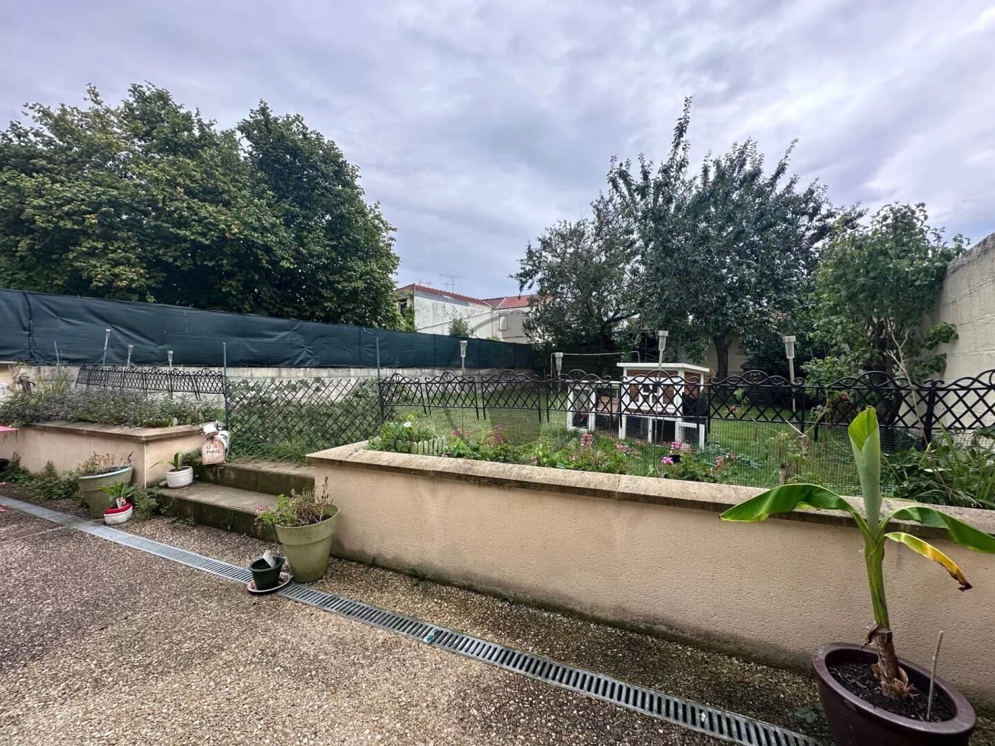Maison à vendre, 137m², Saint-Quentin