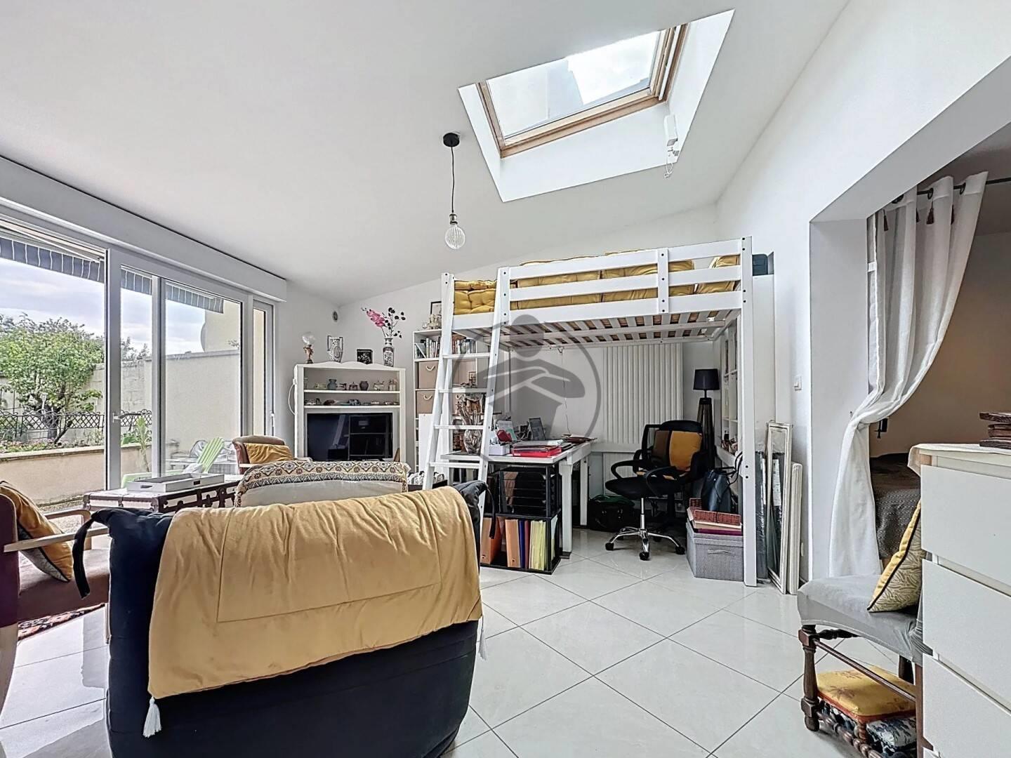 Maison à vendre, 137m², Saint-Quentin