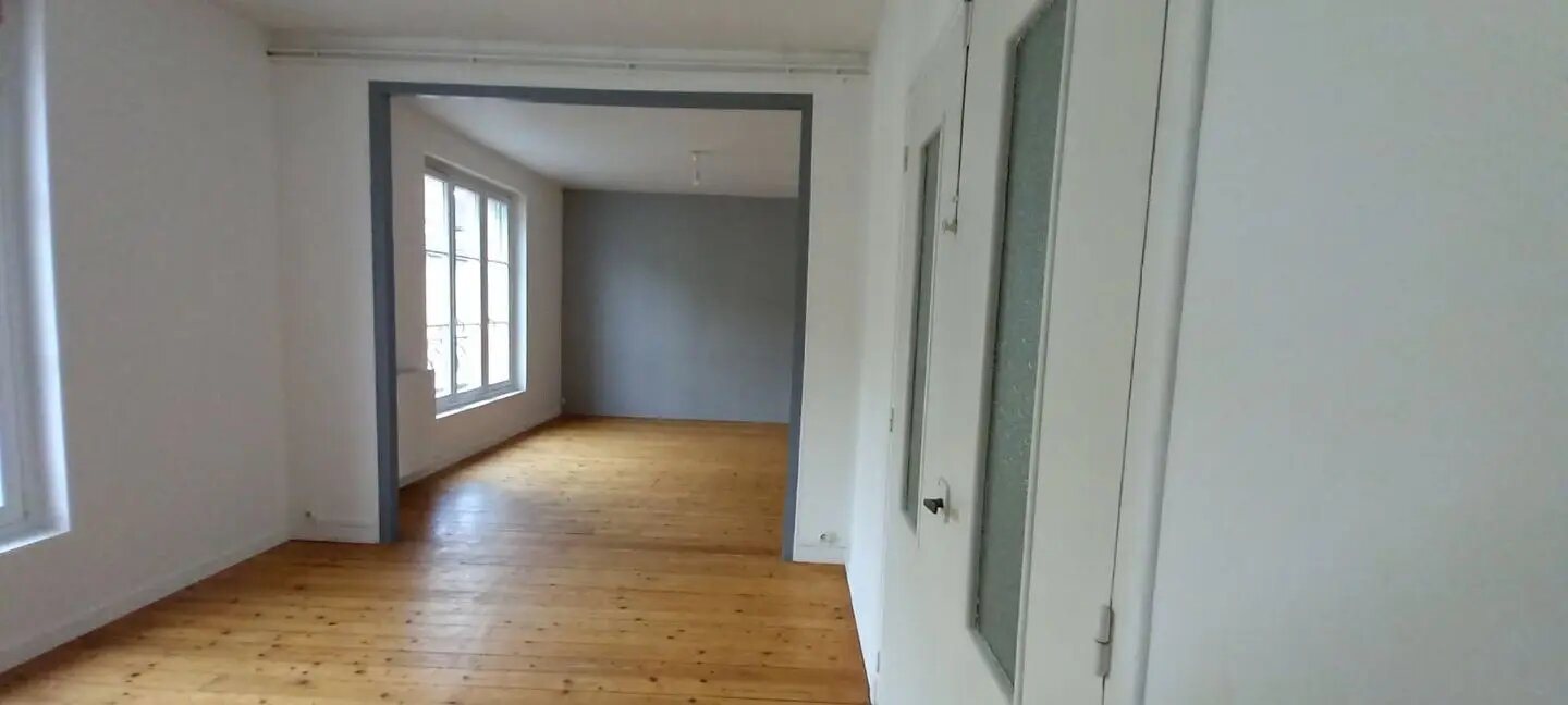 Appartement à louer, 99m², Chierry