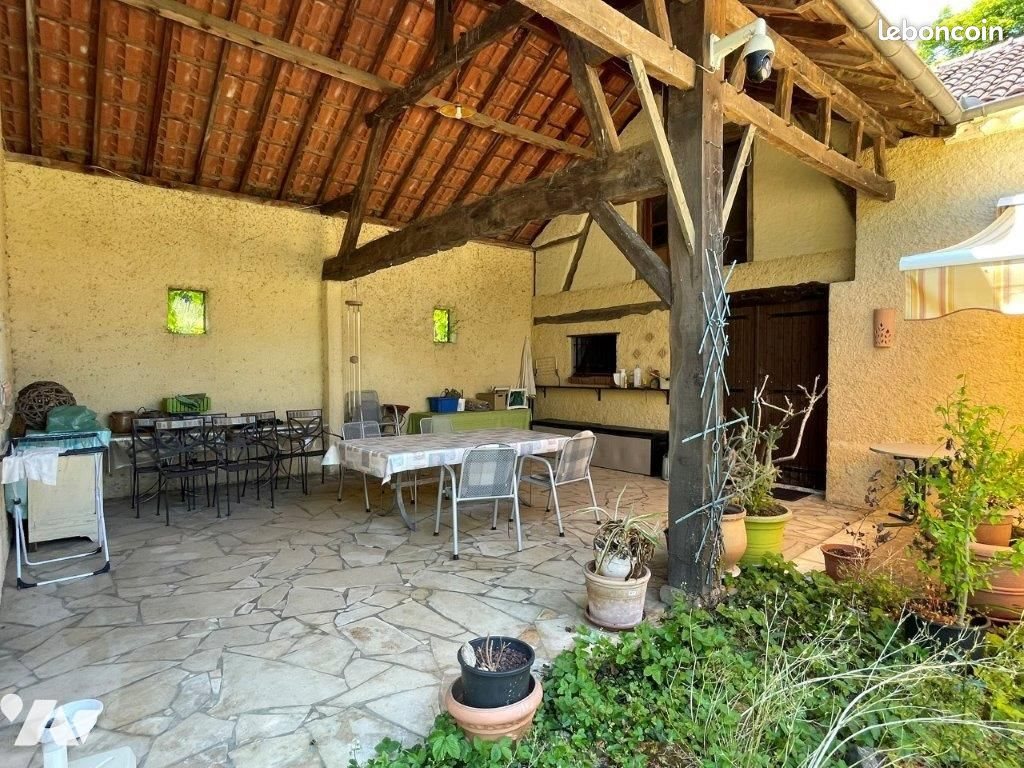 Maison à vendre, 226m², Villecomtal-sur-Arros