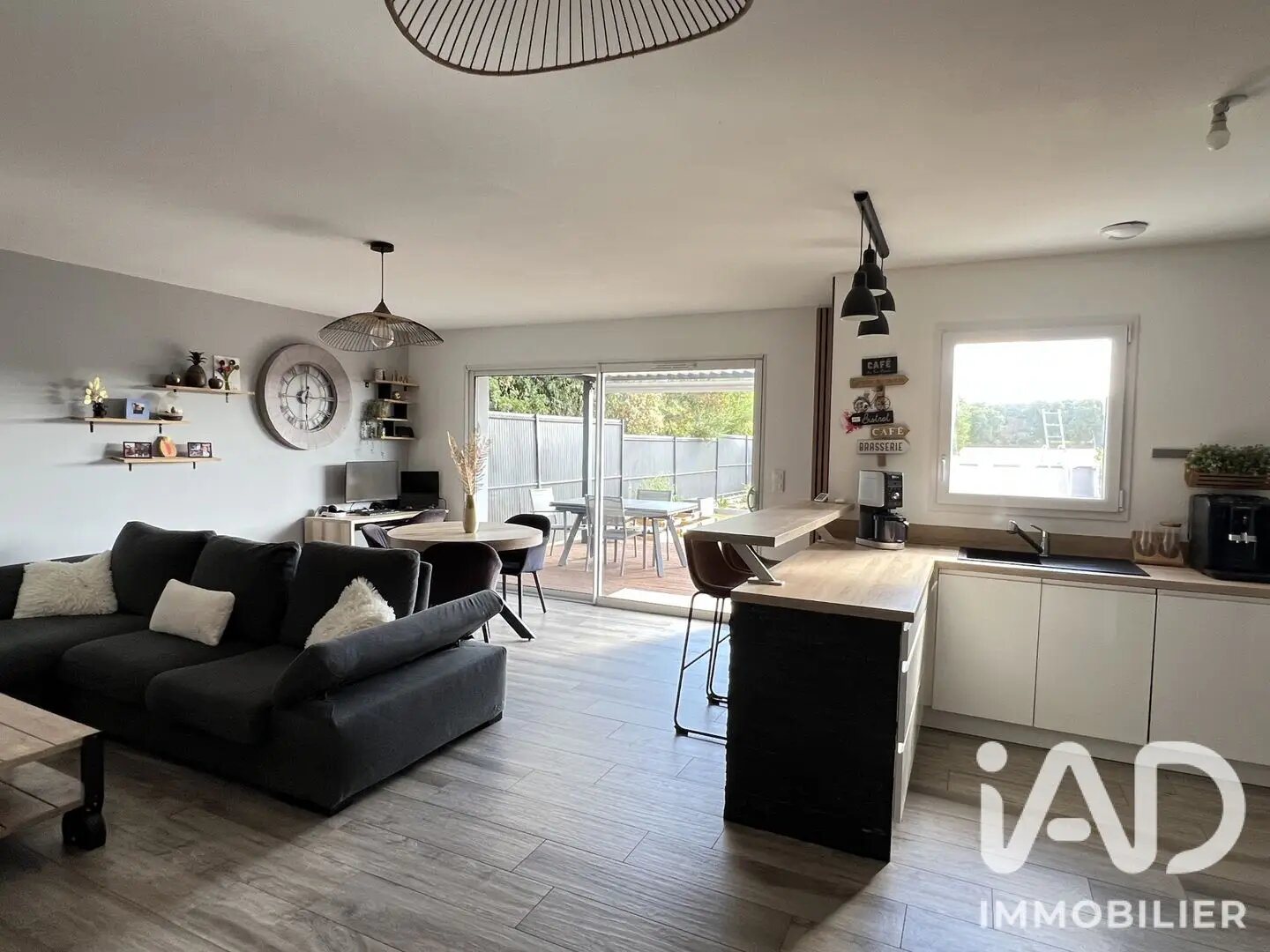 Maison à vendre, 114m², Saint-Léger-les-Vignes